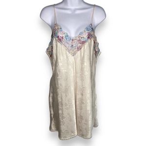 VTG Wendy Ann Womens Floral Satin Nightie Chemise Size Medium Champagne Lace